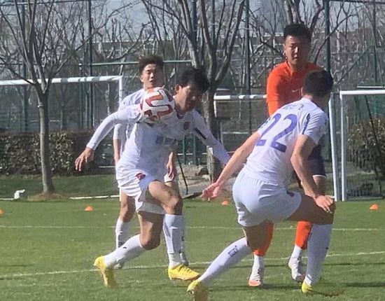 五月天校园春色